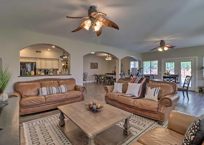 Lavish Family Escape W/ Game In Avondale! Ferienhaus *
