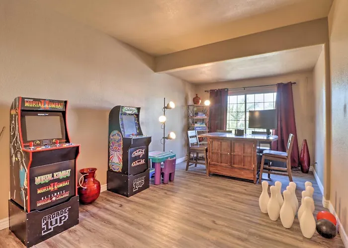 Ferienhaus Lavish Family Escape W/ Game In Avondale!
