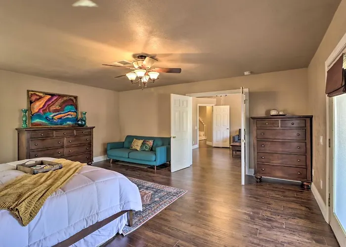 Lavish Family Escape W/ Game In Avondale! Ferienhaus Avondale
