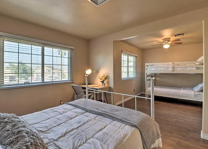 Ferienhaus Lavish Family Escape W/ Game In Avondale! *