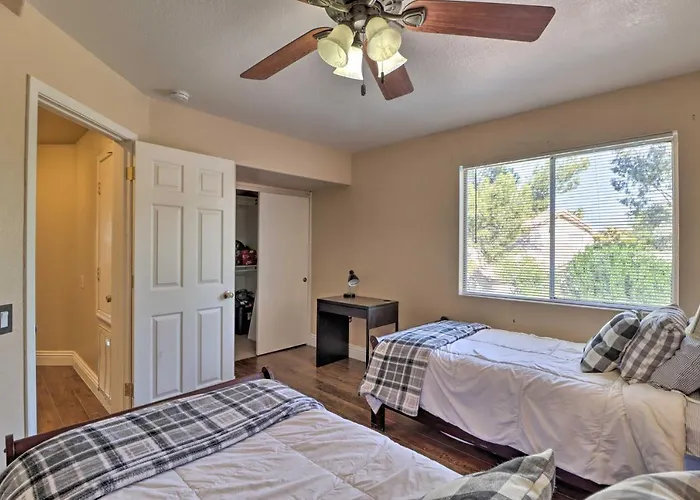 Lavish Family Escape W/ Game In Avondale! * Avondale