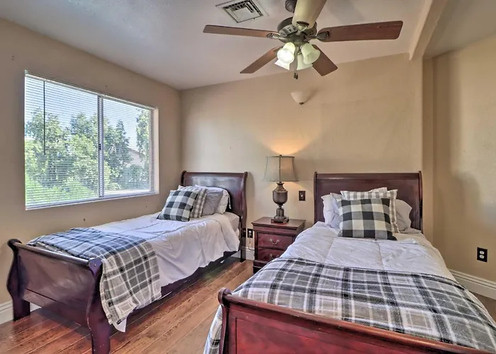 Ferienhaus Lavish Family Escape W/ Game In Avondale!