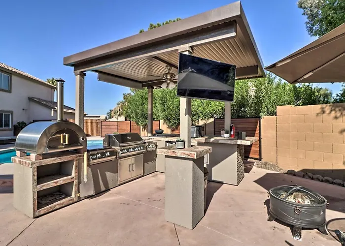 Lavish Family Escape W/ Game In Avondale! Avondale